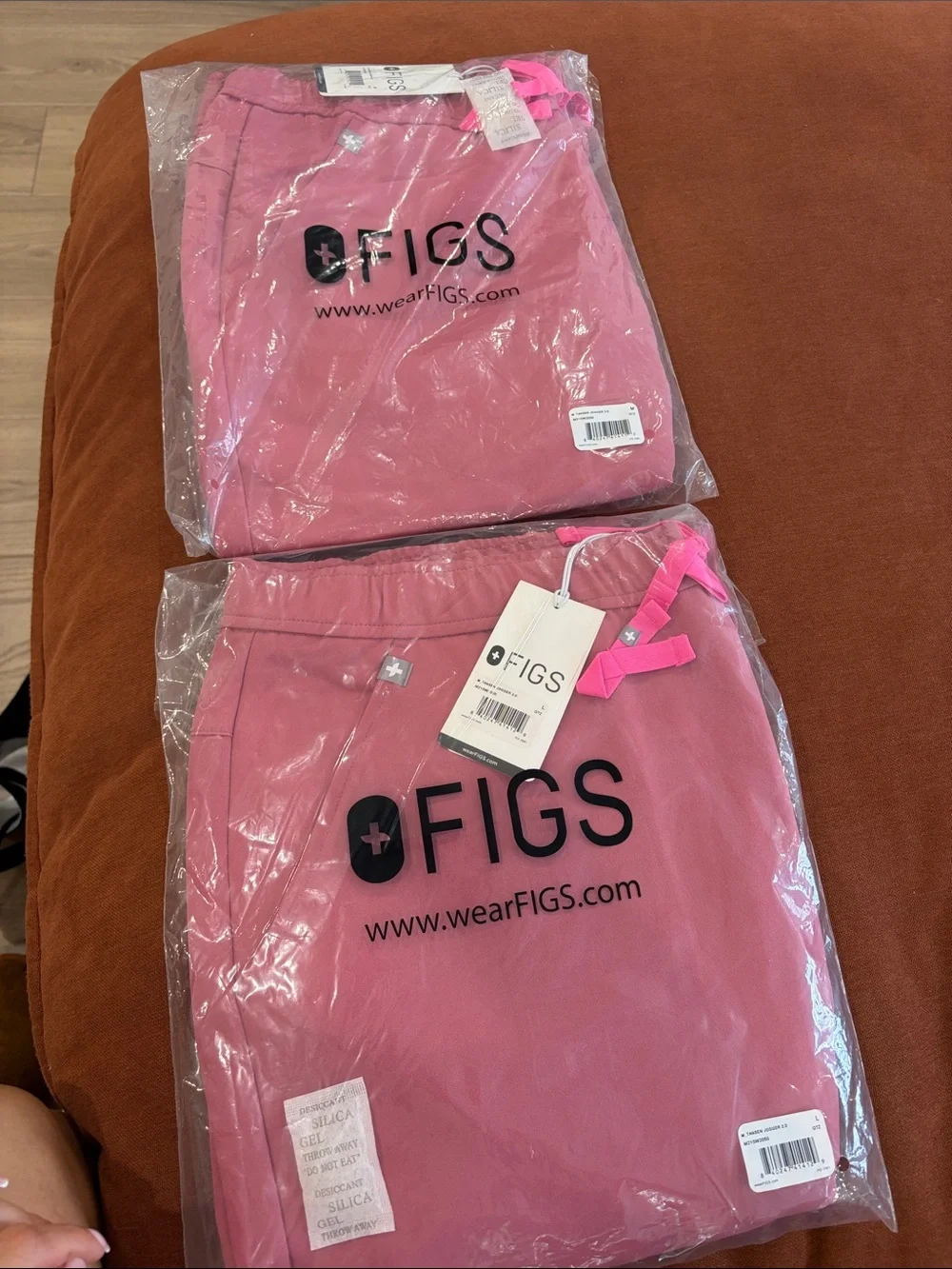 Figs Mens Rose Pink Scrub Pants L and M